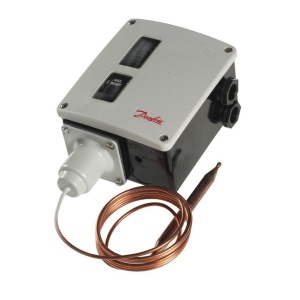 Thermostaat RT-107 70/150 gr. C cap.leiding 2 mtr. max. reset